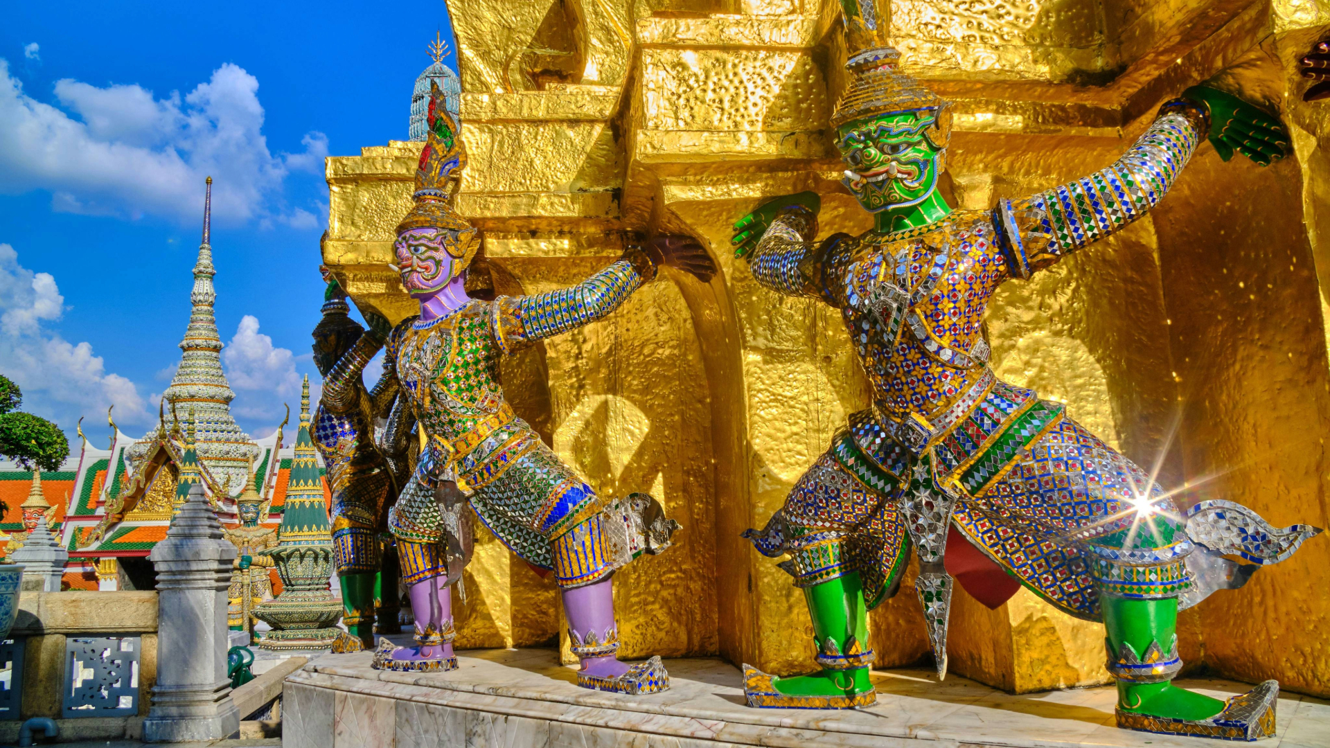 Inhalatory tajskie do nosa Hong Thai i Hanuman, który wybrać